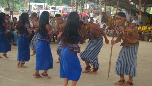danza shuar: fiesta de cosecha ecuador