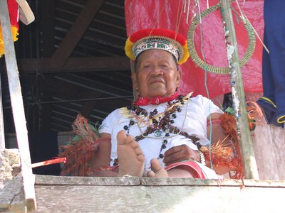 Grand Master Shaman Don Cesario listo para la ceremonia de ayahuasca