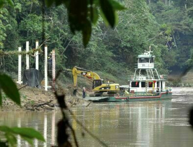 Explotacion de petroleo en el amazonas ecuatoriano