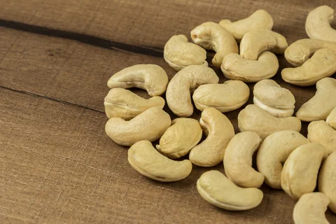 cashew seeds