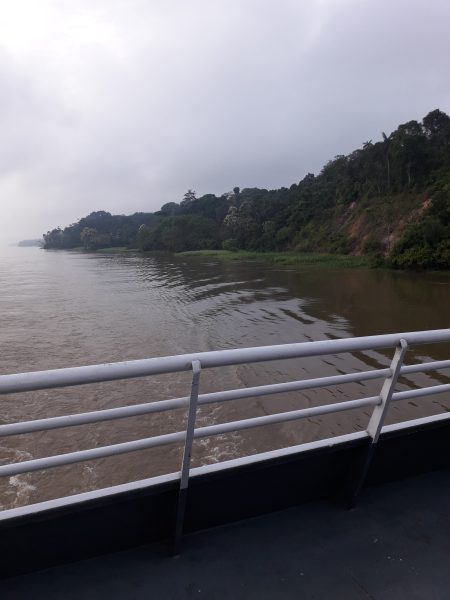 Viaje en barco por el río Amazonas desde Manaos (Brasil) a Leticia (Colombia). Fotos originales de: Melanny Hernández R
